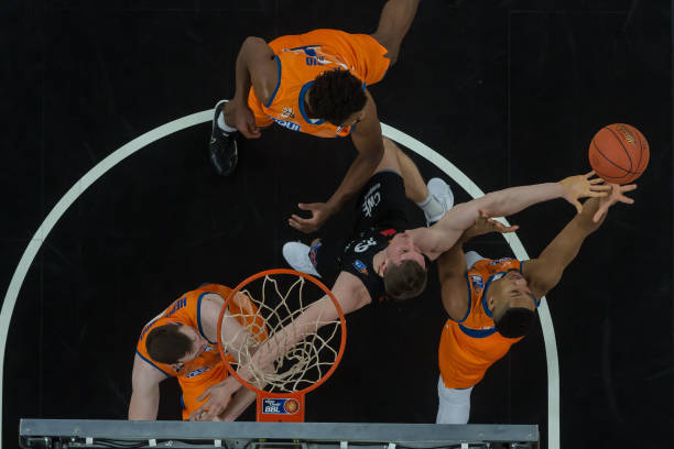 现了极高的 现了极高的